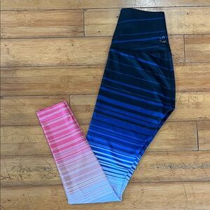 Beyond Yoga Pink and Blue Gradient Leggings
